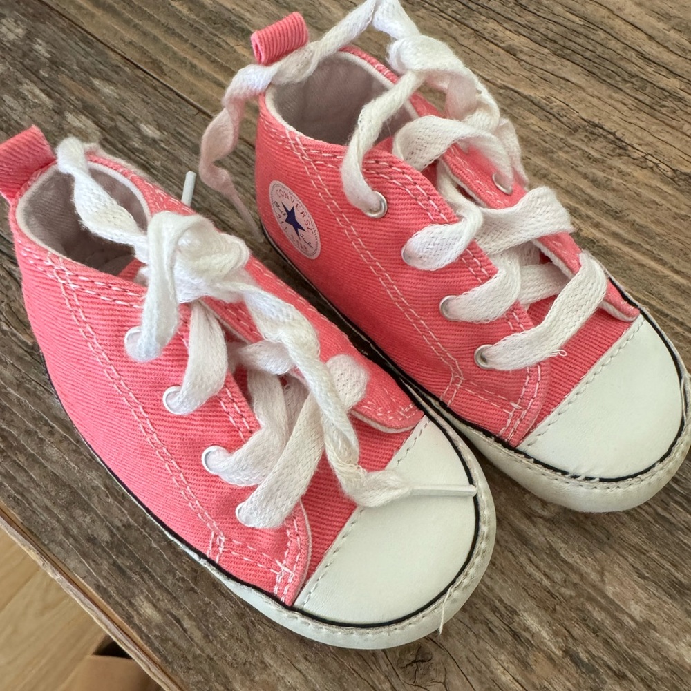 Size 4 baby converse